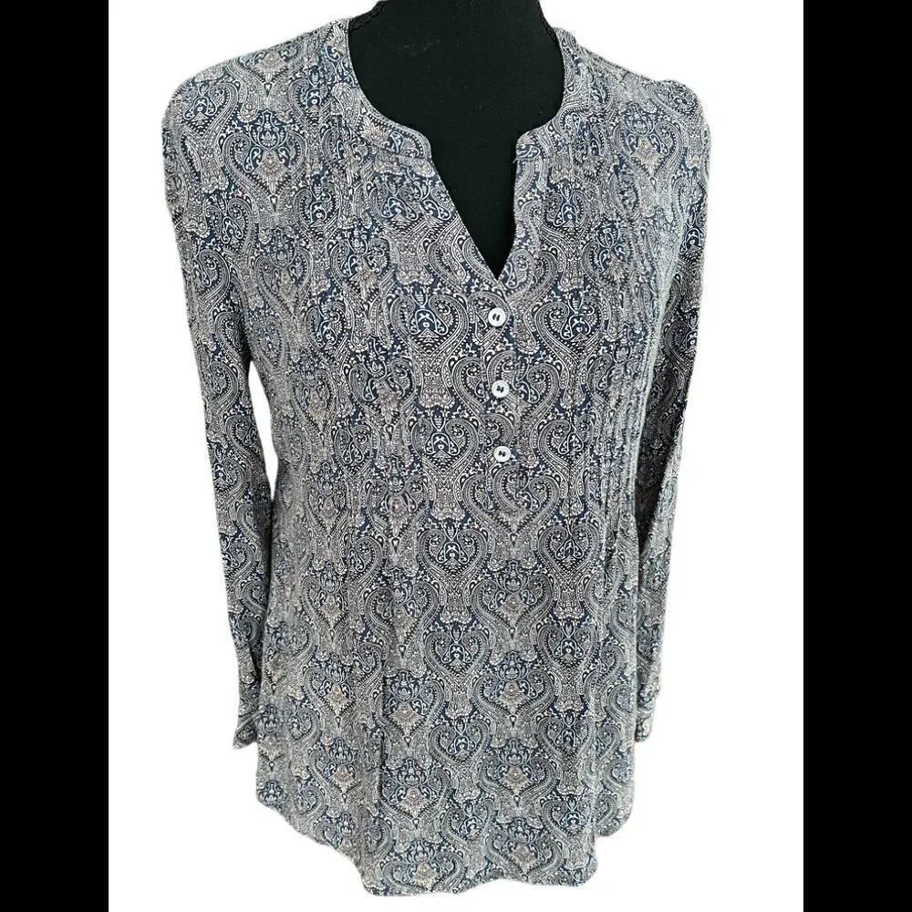 KRAZY Kat v neck button front tunic with medallion style print, size S